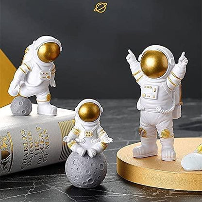 Golden Astronaut Figurine Set - 3 Piece Resin Space Décor Collection