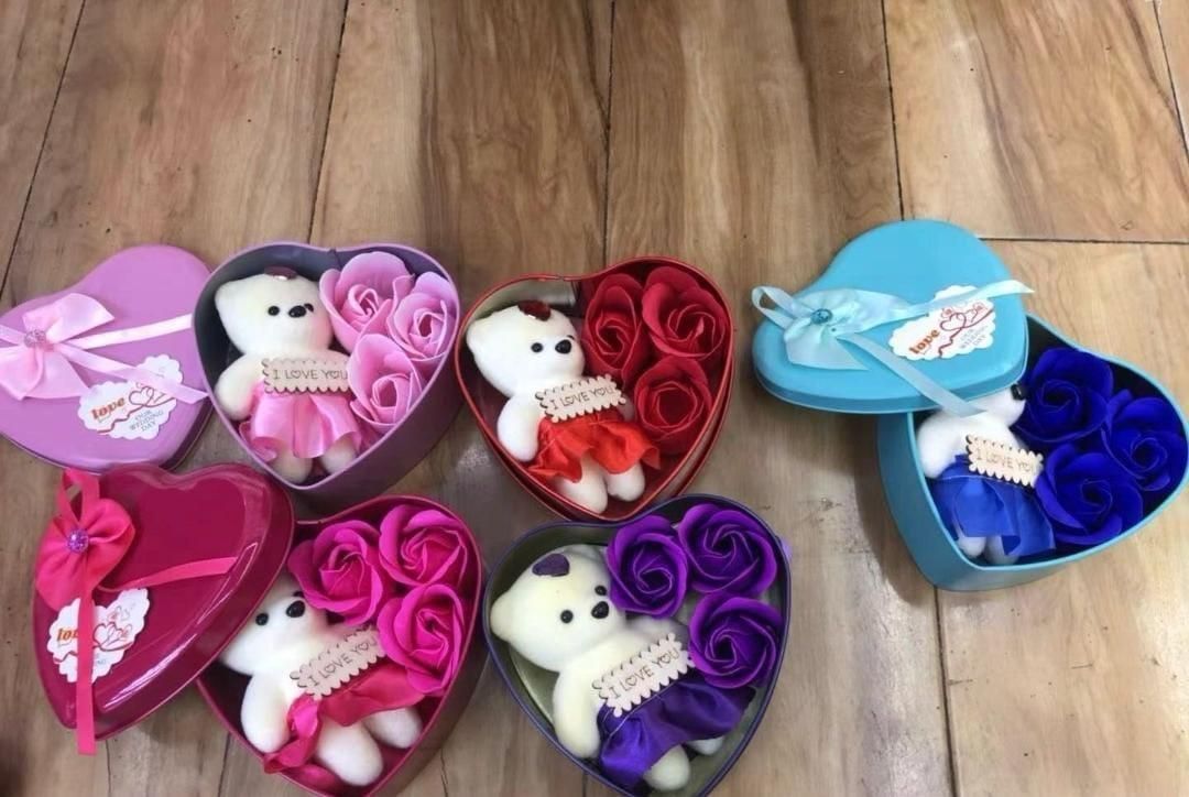 Bear Rose Gift Box - Romantic Teddy Bear Gift with Roses